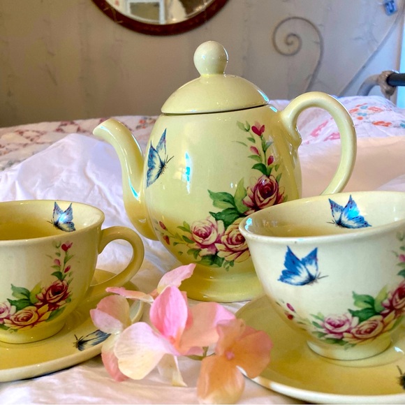Vintage Dining Vintage Floral Tea Pot Tea Cup Set Blue Butterfly